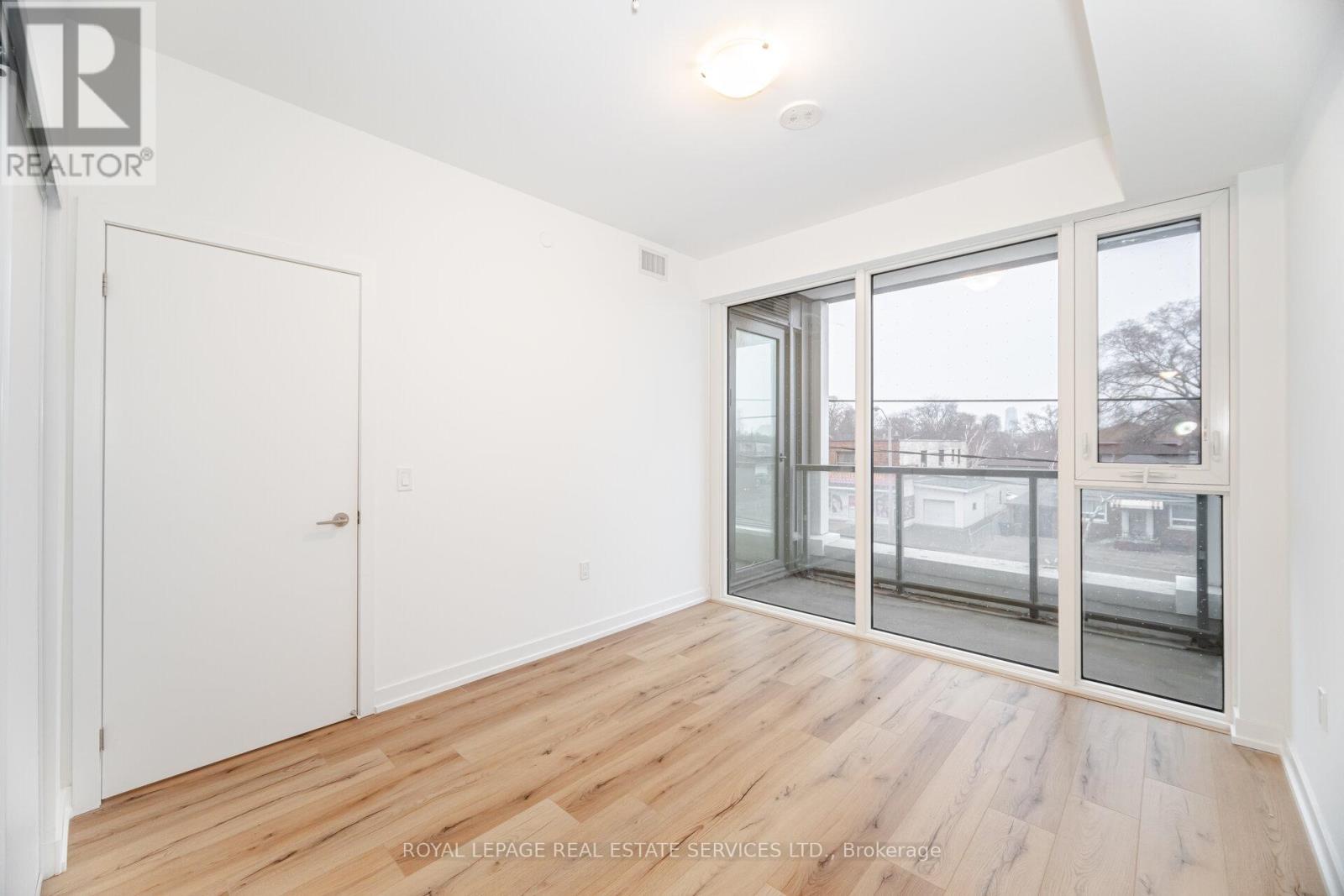 












203 - 1195 THE QUEENSWAY AVENUE

,
Toronto,




Ontario
M8Z1H0

