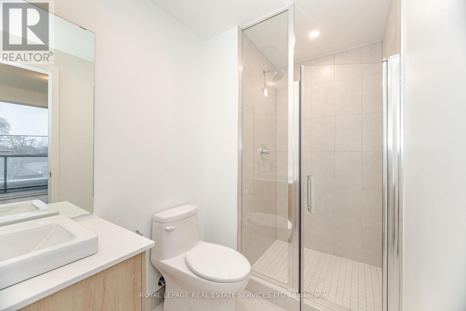 












203 - 1195 THE QUEENSWAY AVENUE

,
Toronto,




Ontario
M8Z1H0

