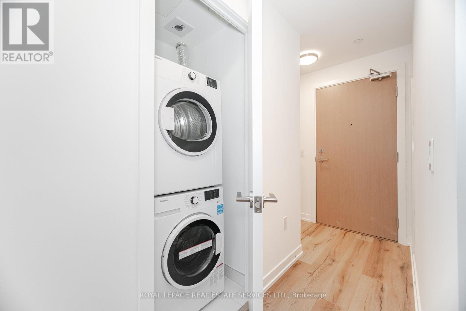 












203 - 1195 THE QUEENSWAY AVENUE

,
Toronto,




Ontario
M8Z1H0

