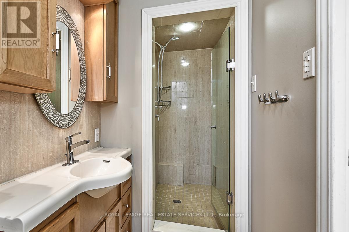 












1454 WILLOWDOWN ROAD

,
Oakville,




Ontario
L6L1X3

