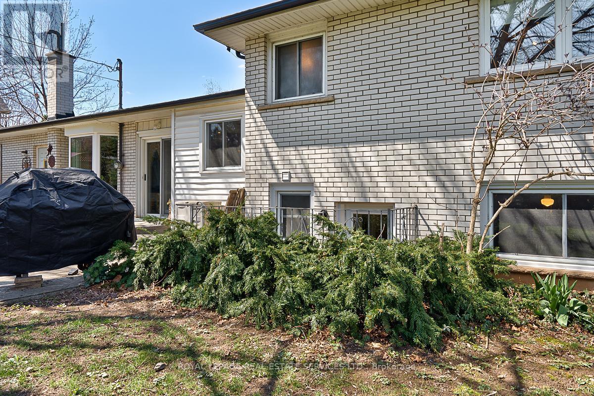 












1454 WILLOWDOWN ROAD

,
Oakville,




Ontario
L6L1X3

