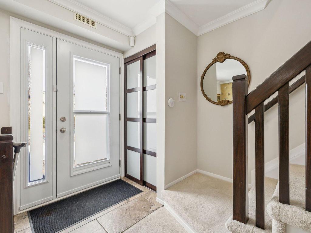 









44


Rue du Geai-Bleu

,
Gatineau (Hull),




QC
J9A2B2

