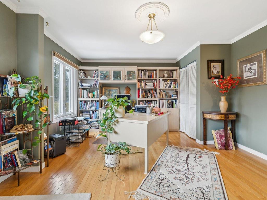 









44


Rue du Geai-Bleu

,
Gatineau (Hull),




QC
J9A2B2

