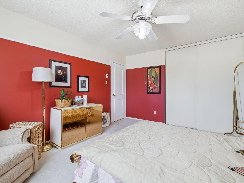 









44


Rue du Geai-Bleu

,
Gatineau (Hull),




QC
J9A2B2

