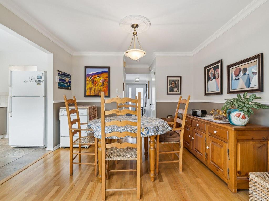 









44


Rue du Geai-Bleu

,
Gatineau (Hull),




QC
J9A2B2

