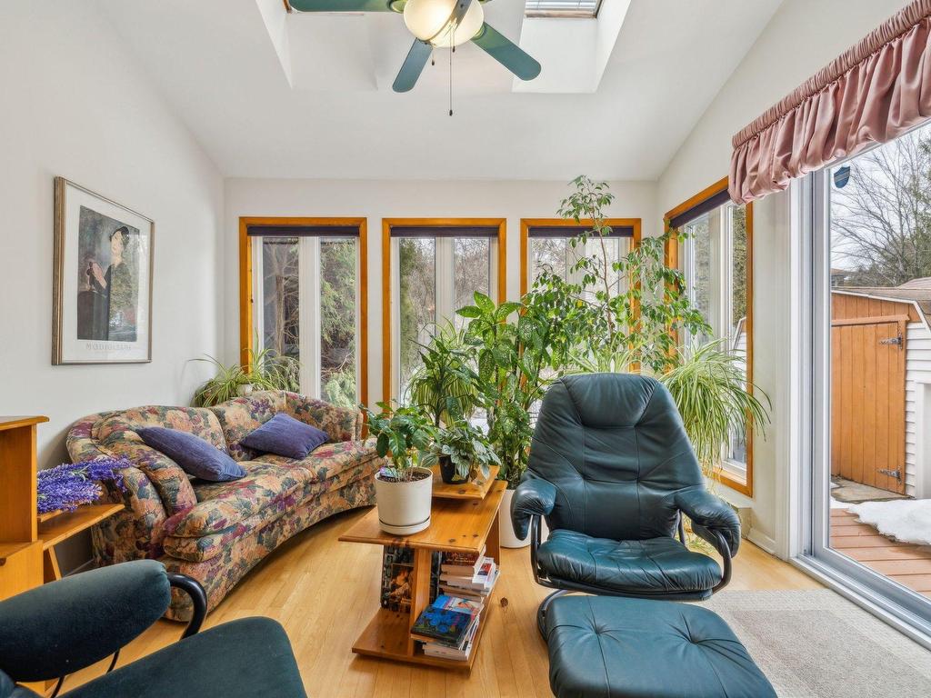 









44


Rue du Geai-Bleu

,
Gatineau (Hull),




QC
J9A2B2

