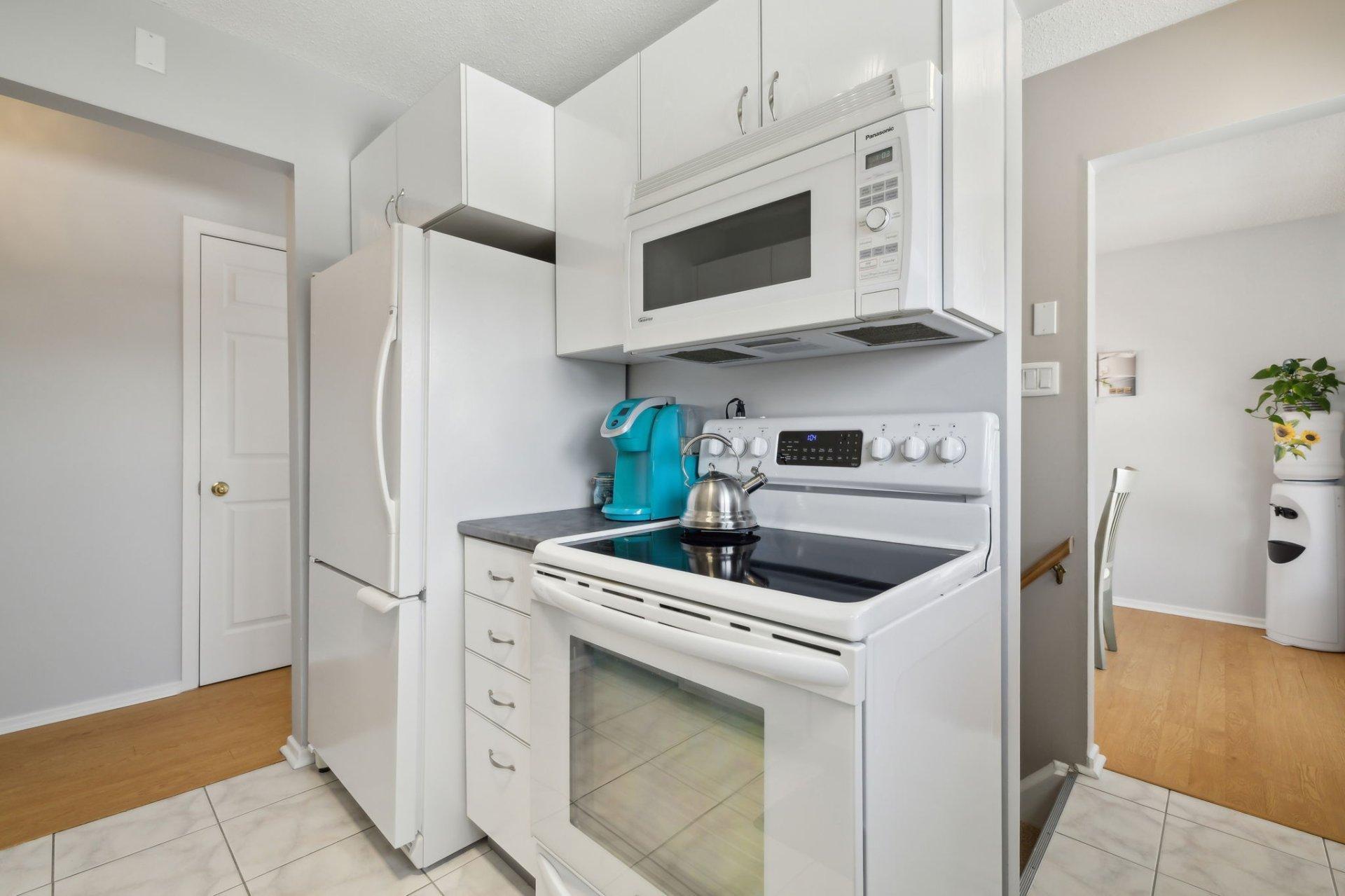 









14


Rue Chevalier

,
Gatineau (Hull),




QC
J8Y5T1

