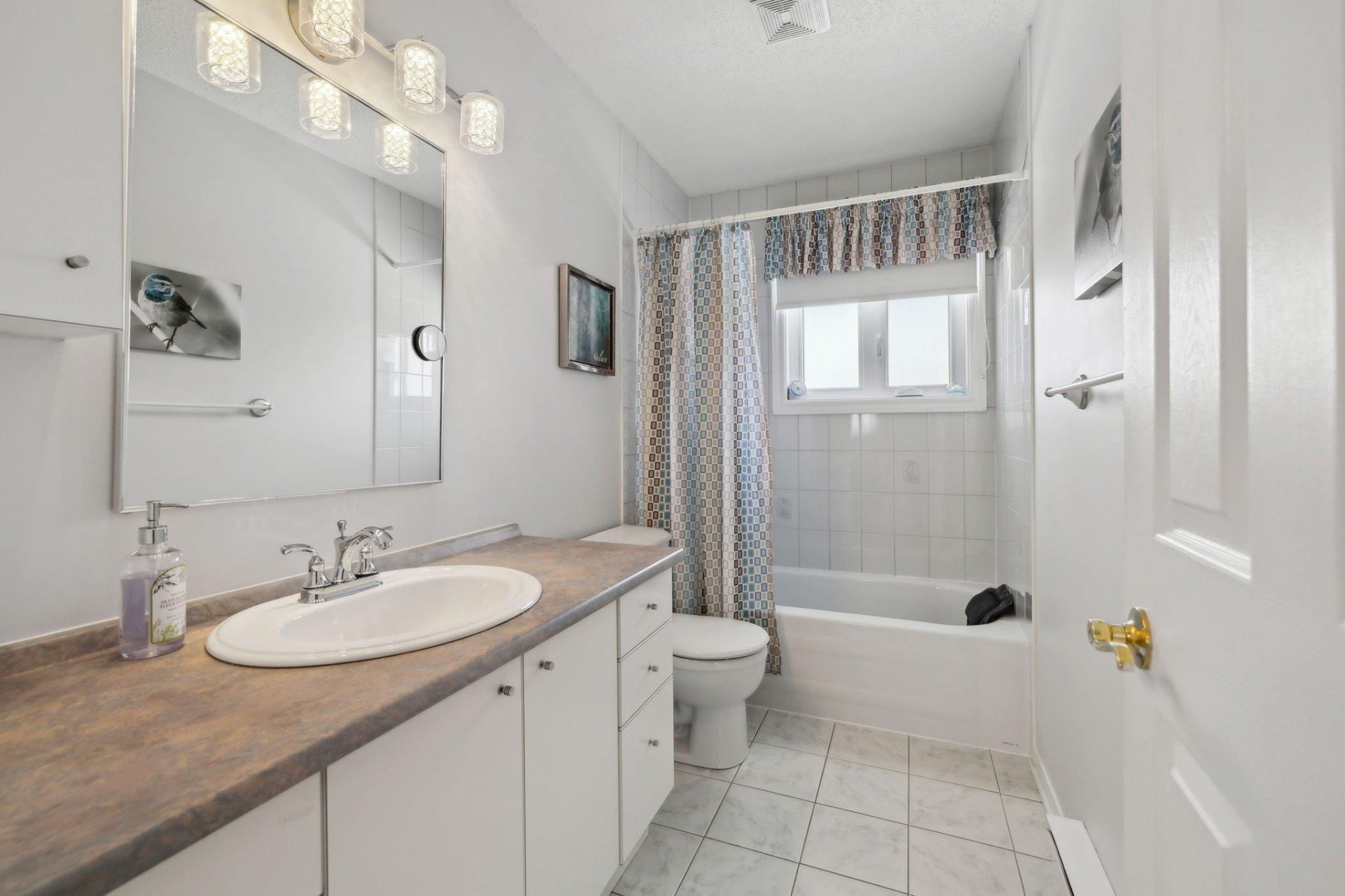 









14


Rue Chevalier

,
Gatineau (Hull),




QC
J8Y5T1

