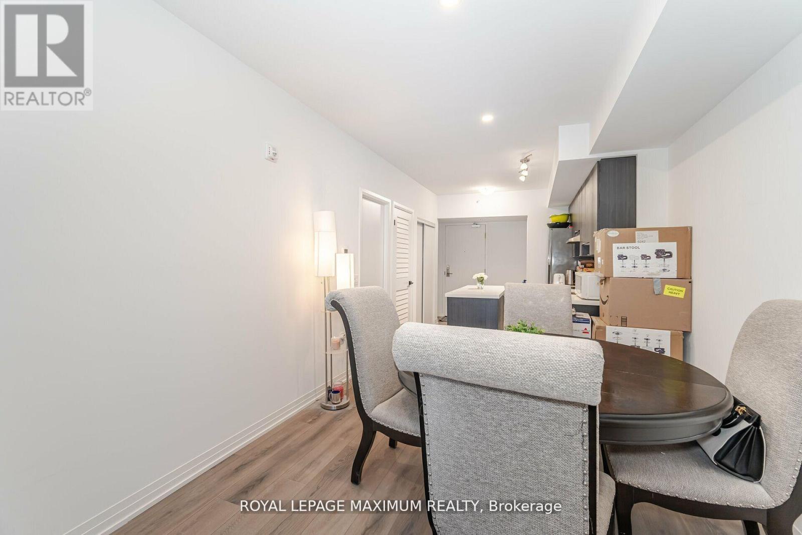 












308 - 408 BROWNS LINE

,
Toronto,




Ontario
M9W3T9

