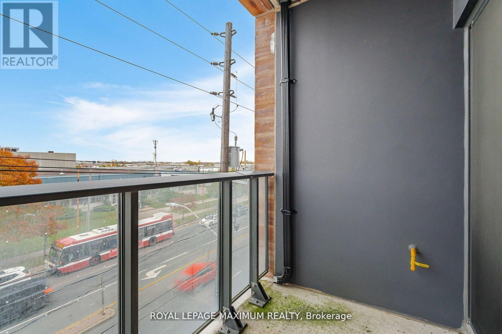 












308 - 408 BROWNS LINE

,
Toronto,




Ontario
M9W3T9

