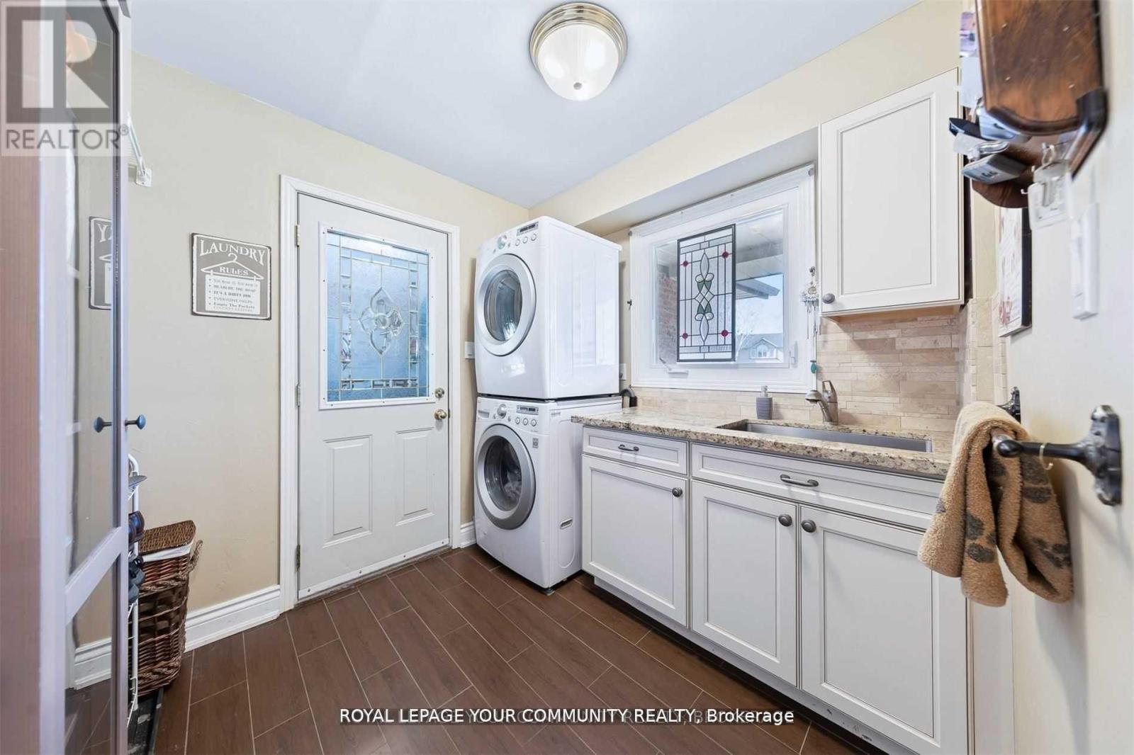 












133 ELLIS AVENUE

,
King,




Ontario
L0G1N0

