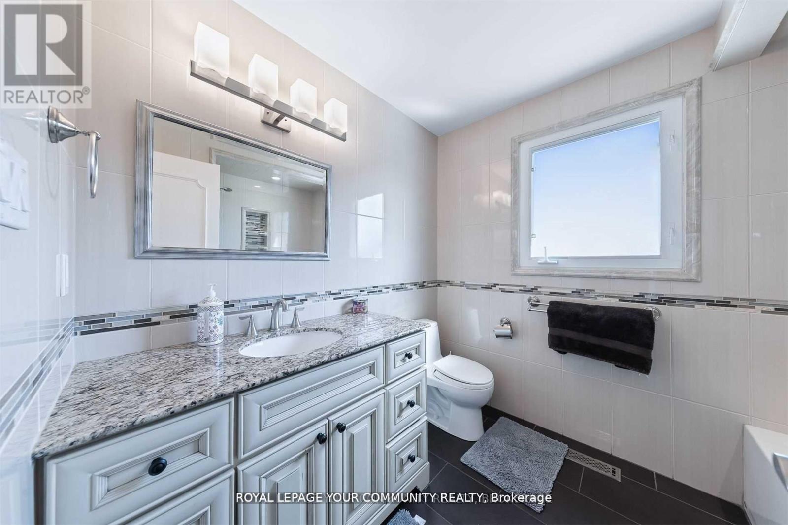 












133 ELLIS AVENUE

,
King,




Ontario
L0G1N0

