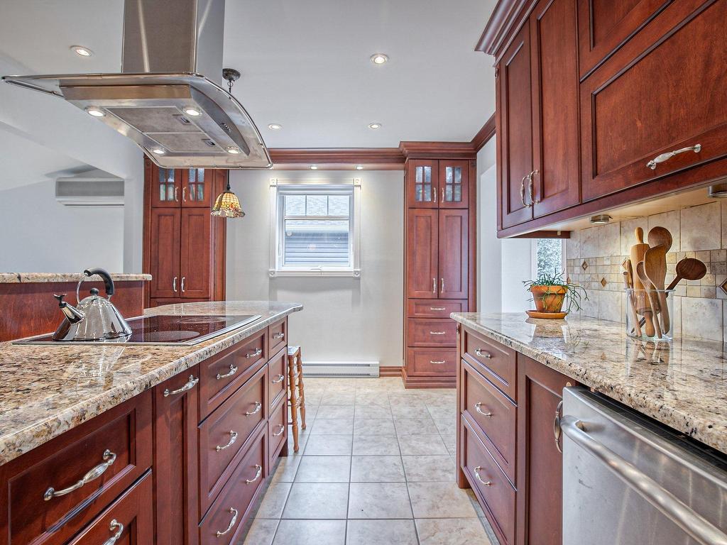 









48


Rue des Quatre-Saisons

,
Saint-Basile-le-Grand,




QC
J3N1B7

