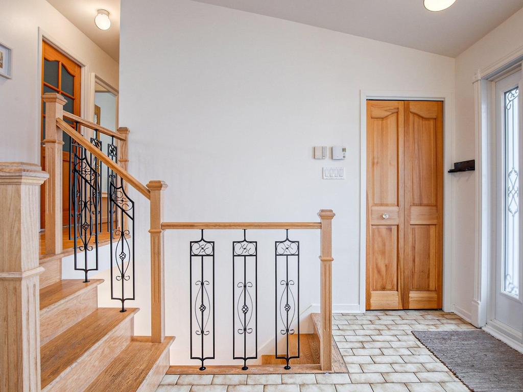 









48


Rue des Quatre-Saisons

,
Saint-Basile-le-Grand,




QC
J3N1B7

