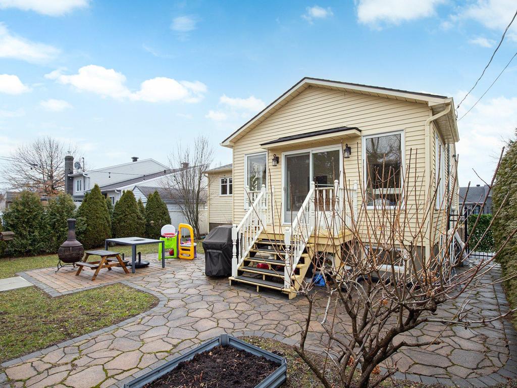 









48


Rue des Quatre-Saisons

,
Saint-Basile-le-Grand,




QC
J3N1B7

