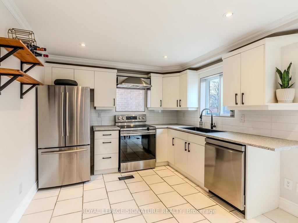 









33


Lockheed

Boulevard,
Toronto,




ON
M9P 2H7

