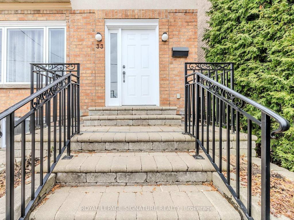 









33


Lockheed

Boulevard,
Toronto,




ON
M9P 2H7

