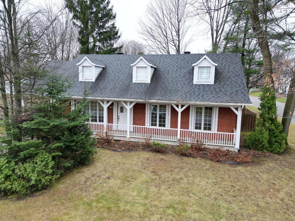 









3895


Rue de Landerneau

,
Trois-Rivières,




QC
G8Y3N8

