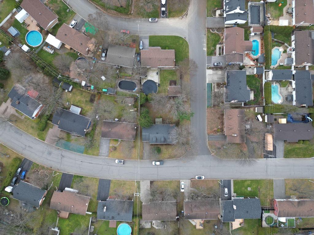 









3895


Rue de Landerneau

,
Trois-Rivières,




QC
G8Y3N8


