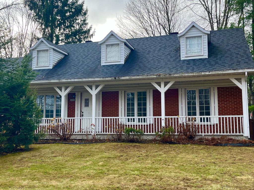 









3895


Rue de Landerneau

,
Trois-Rivières,




QC
G8Y3N8

