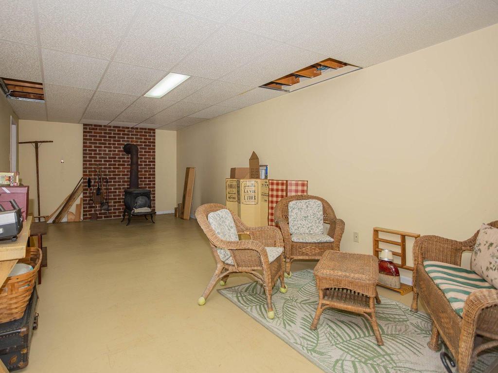 









2212


Av. Desaulniers

,
Shawinigan,




QC
G9N7N8

