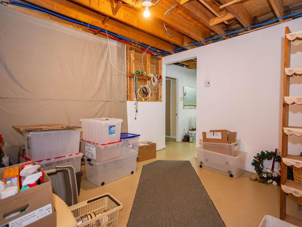 









2212


Av. Desaulniers

,
Shawinigan,




QC
G9N7N8

