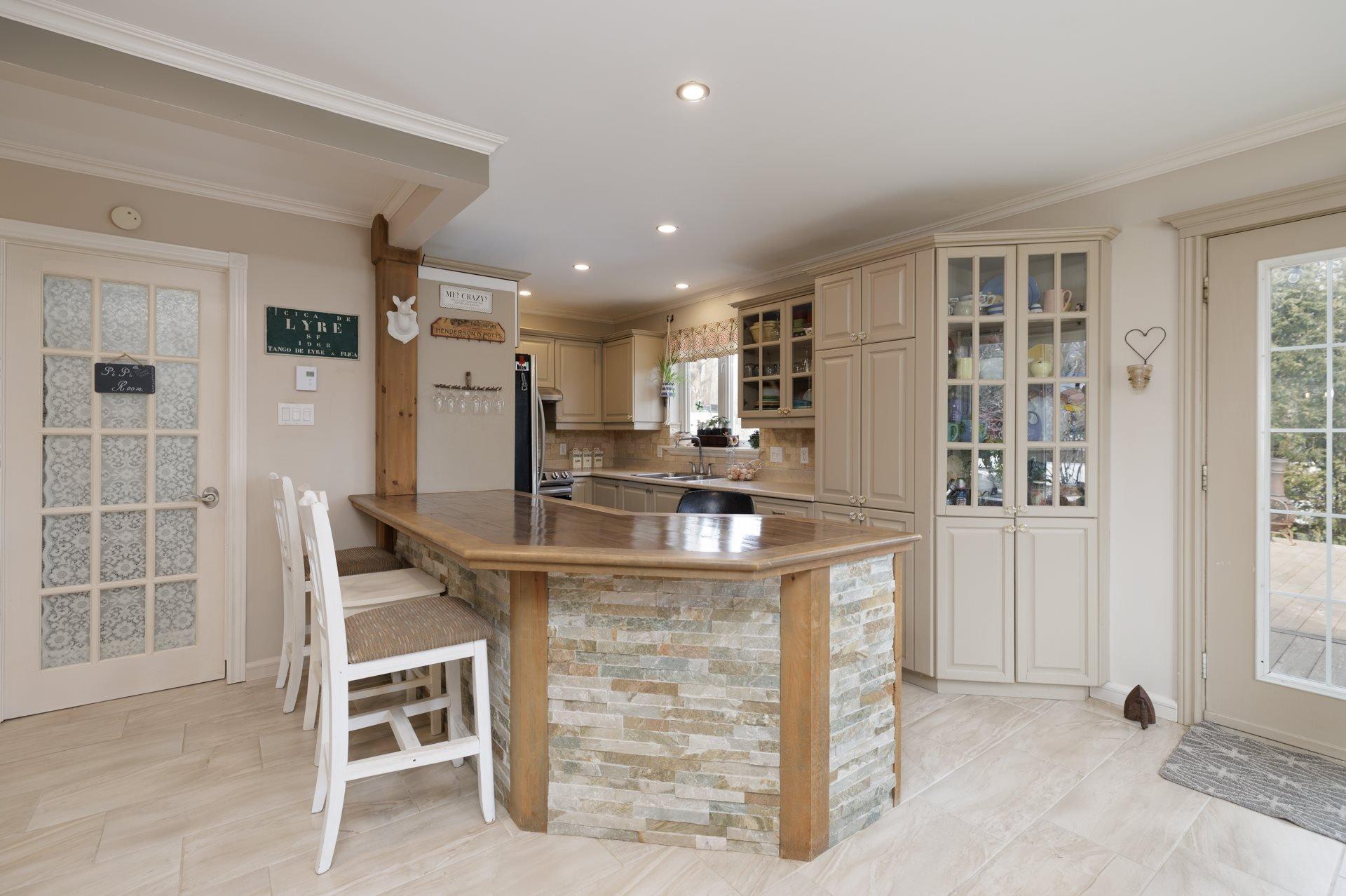 









126


Rue Martin

,
Très-Saint-Rédempteur,




QC
J0P1P1

