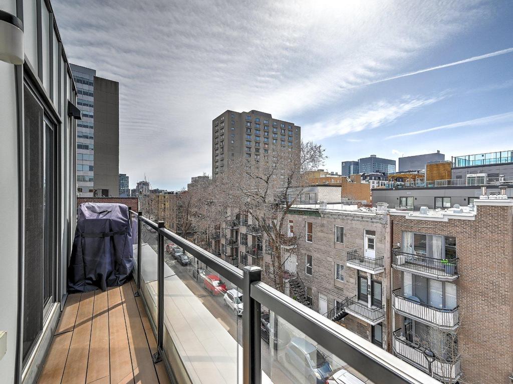 









1265


Rue St-Timothée

, 302,
Montréal (Ville-Marie),




QC
H2L3N5

