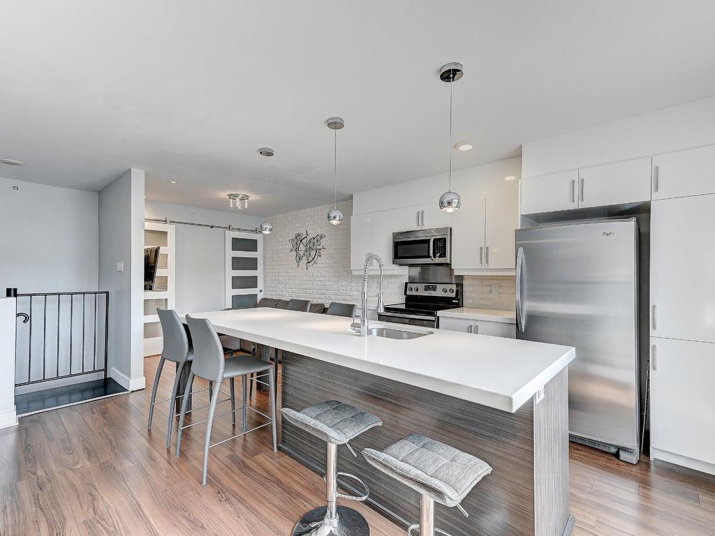 









1265


Rue St-Timothée

, 302,
Montréal (Ville-Marie),




QC
H2L3N5


