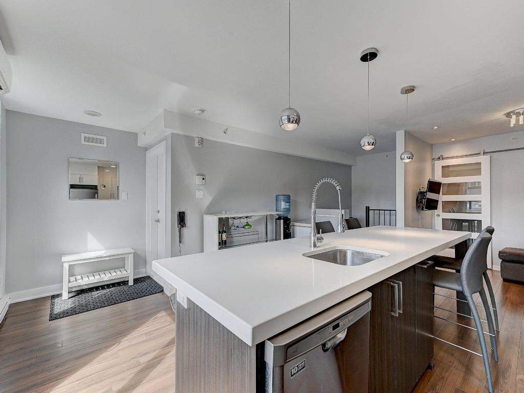 









1265


Rue St-Timothée

, 302,
Montréal (Ville-Marie),




QC
H2L3N5

