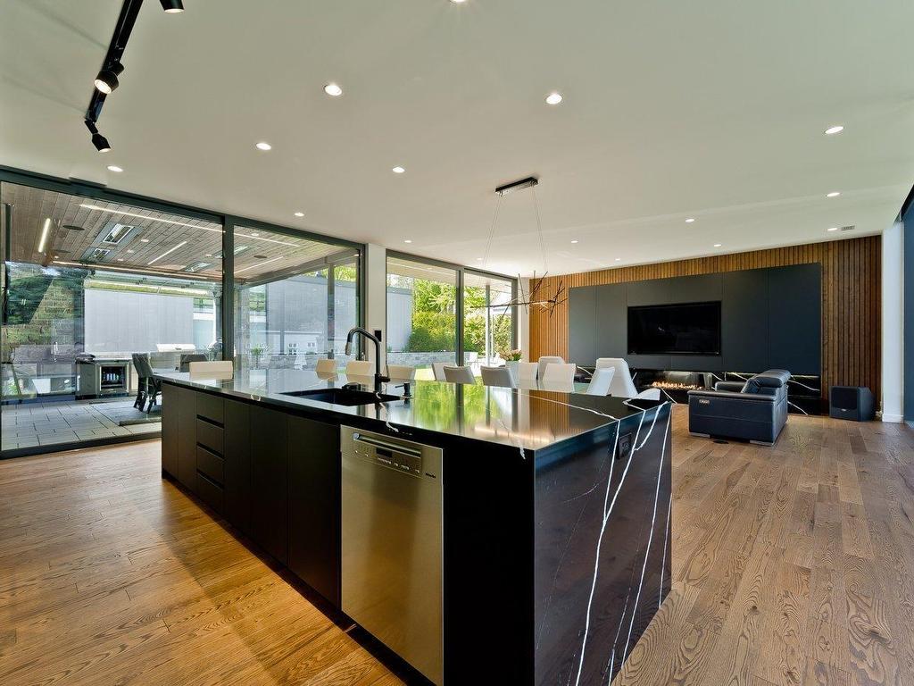 









609


Rue Roberge

,
Sherbrooke (Brompton/Rock Forest/Saint-Élie/Deauville),




QC
J1N1Y6

