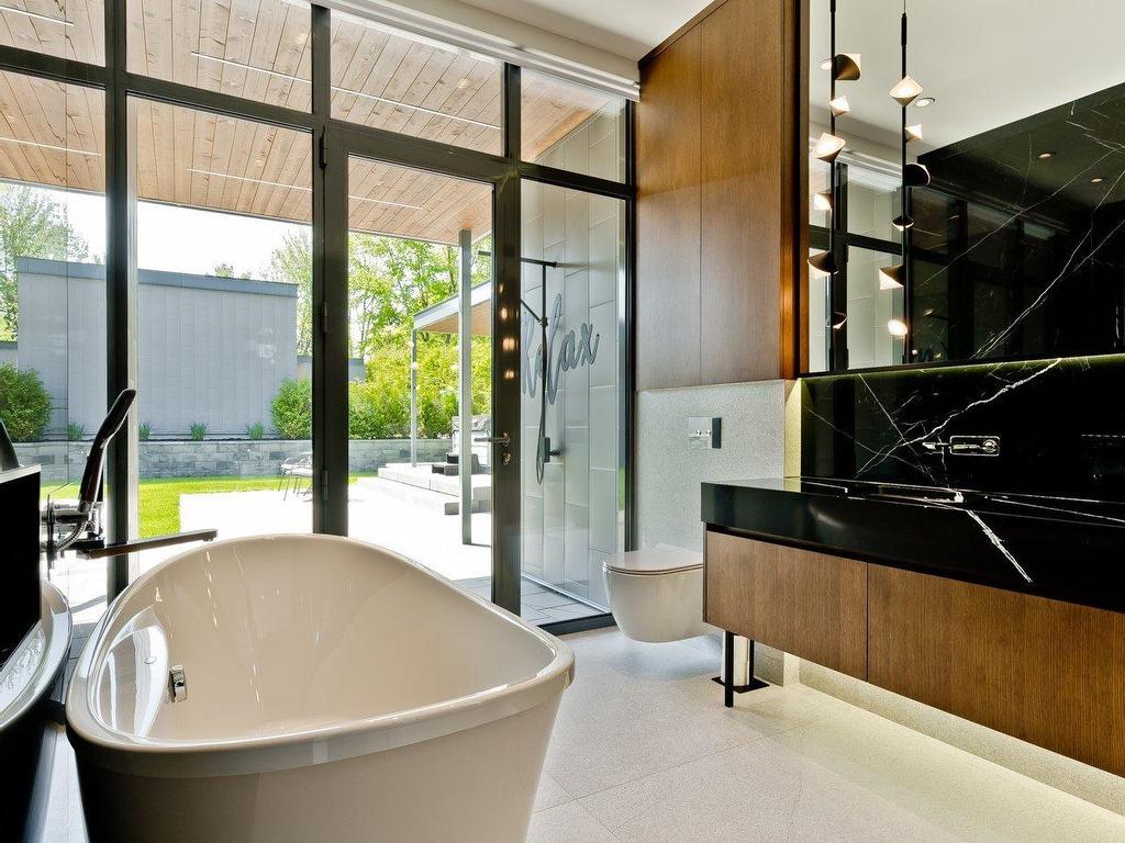 









609


Rue Roberge

,
Sherbrooke (Brompton/Rock Forest/Saint-Élie/Deauville),




QC
J1N1Y6

