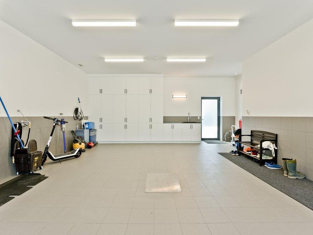 









609


Rue Roberge

,
Sherbrooke (Brompton/Rock Forest/Saint-Élie/Deauville),




QC
J1N1Y6

