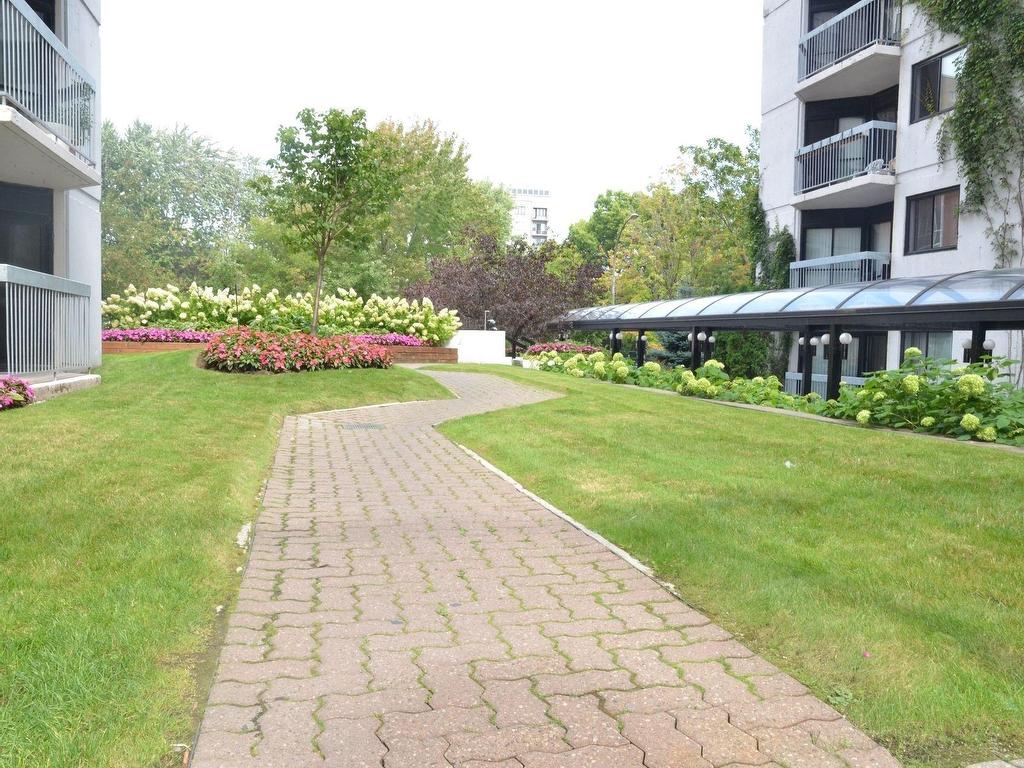 









3470


Rue Simpson

, 712,
Montréal (Ville-Marie),




QC
H3G2J5

