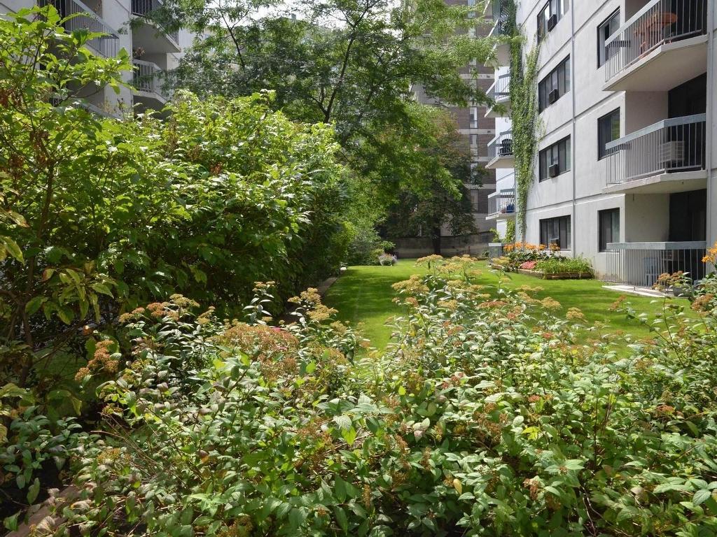 









3470


Rue Simpson

, 712,
Montréal (Ville-Marie),




QC
H3G2J5

