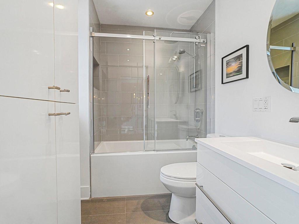 









6613


30e Avenue

,
Montréal (Rosemont/La Petite-Patrie),




QC
H1T3G5

