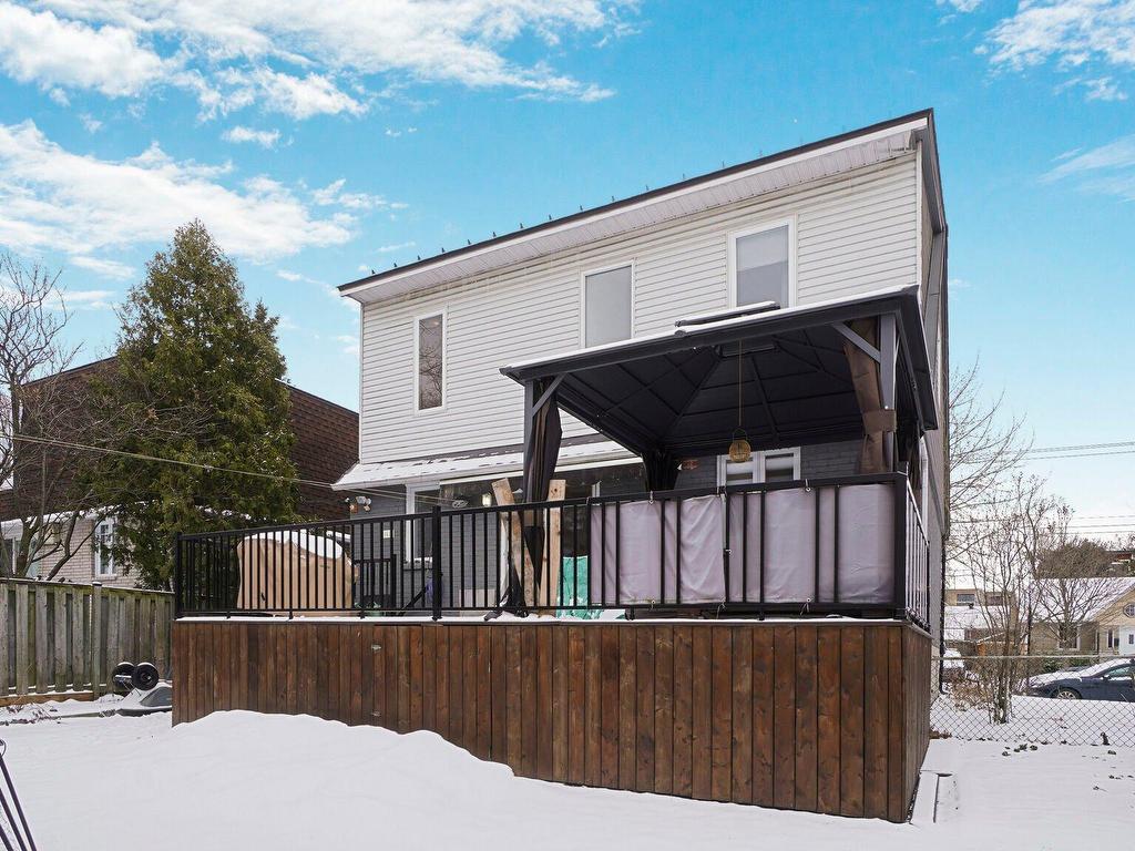 









6613


30e Avenue

,
Montréal (Rosemont/La Petite-Patrie),




QC
H1T3G5

