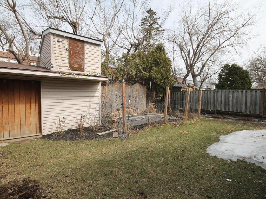 









6613


30e Avenue

,
Montréal (Rosemont/La Petite-Patrie),




QC
H1T3G5

