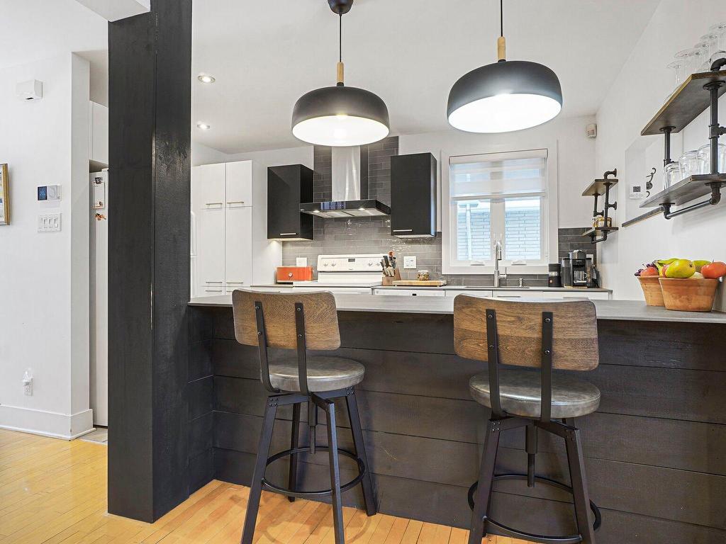 









6613


30e Avenue

,
Montréal (Rosemont/La Petite-Patrie),




QC
H1T3G5

