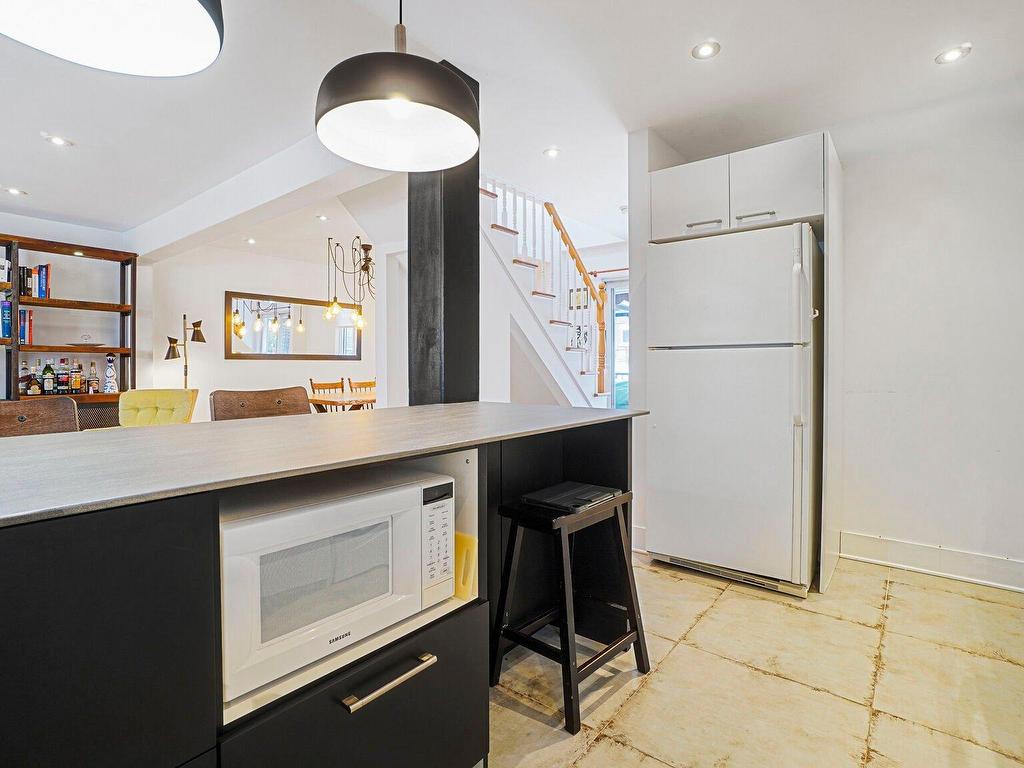 









6613


30e Avenue

,
Montréal (Rosemont/La Petite-Patrie),




QC
H1T3G5

