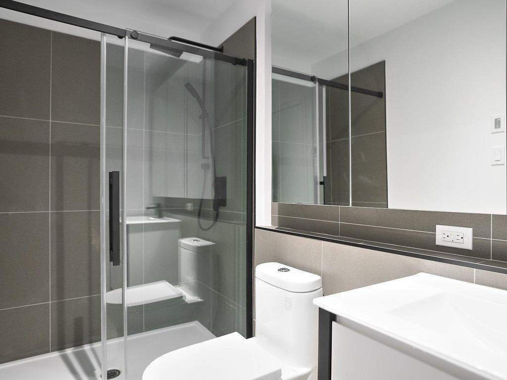 









1160


Rue MacKay

, 2308,
Montréal (Ville-Marie),




QC
H3G2H4

