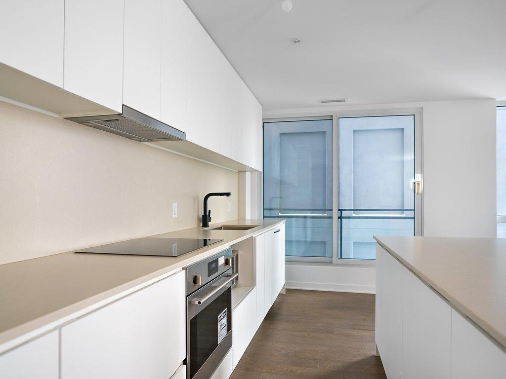 









1160


Rue MacKay

, 2308,
Montréal (Ville-Marie),




QC
H3G2H4

