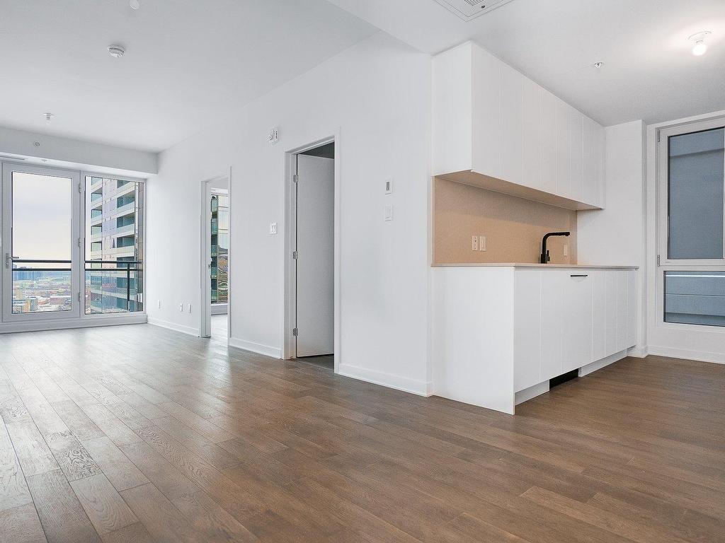 









1160


Rue MacKay

, 2306,
Montréal (Ville-Marie),




QC
H3G2H4

