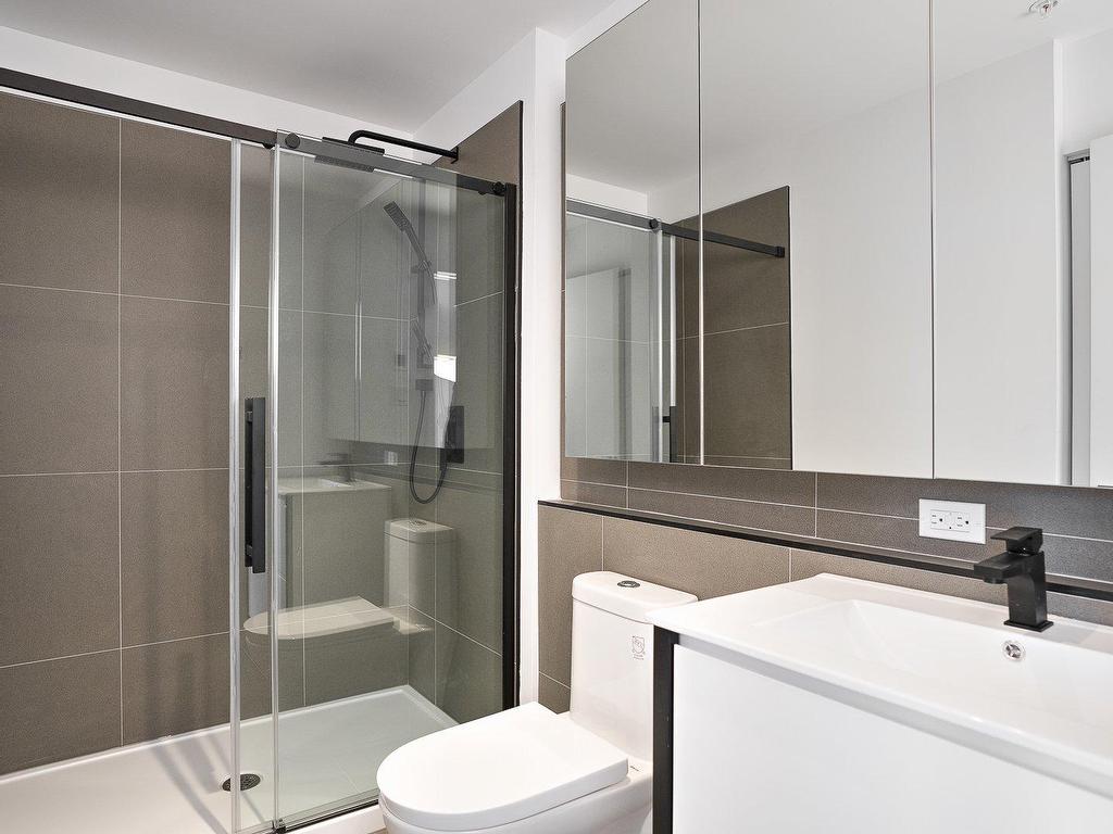 









1160


Rue MacKay

, 2306,
Montréal (Ville-Marie),




QC
H3G2H4

