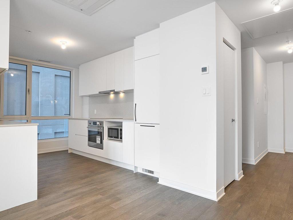 









1160


Rue MacKay

, 2306,
Montréal (Ville-Marie),




QC
H3G2H4

