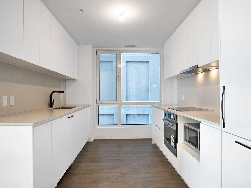 









1160


Rue MacKay

, 2306,
Montréal (Ville-Marie),




QC
H3G2H4

