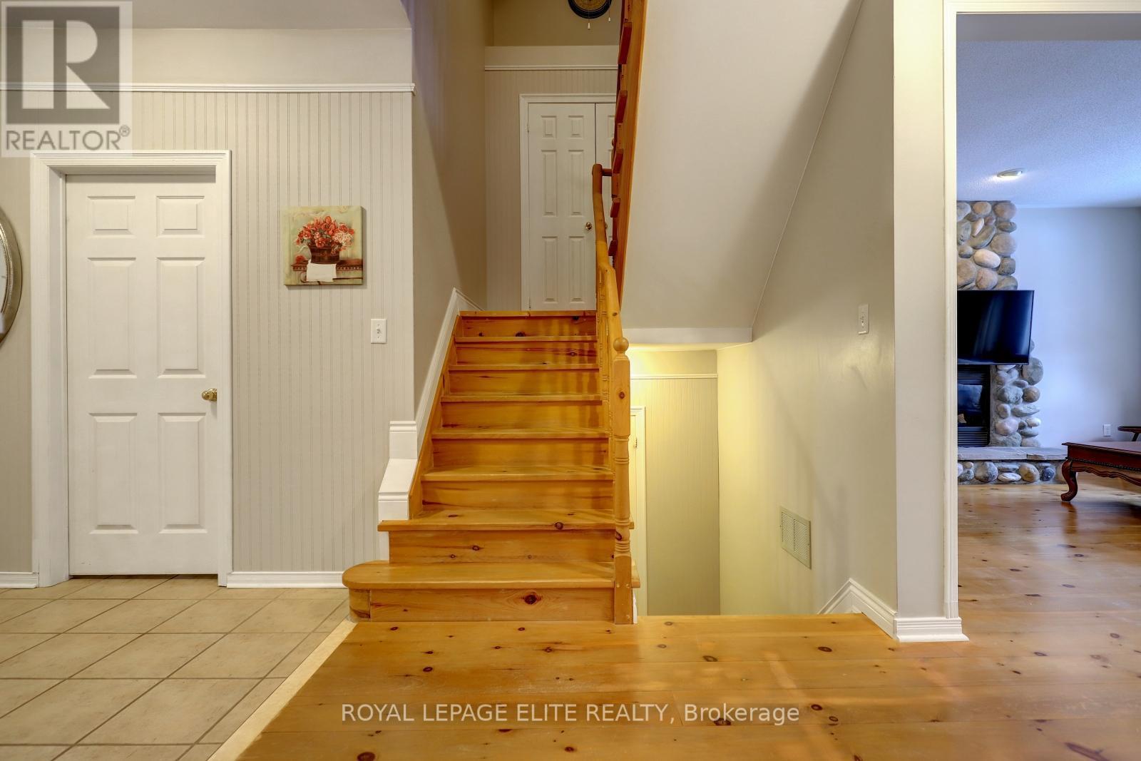 












2342 WOODRIDGE WAY

,
Oakville,




Ontario
L6H6S3

