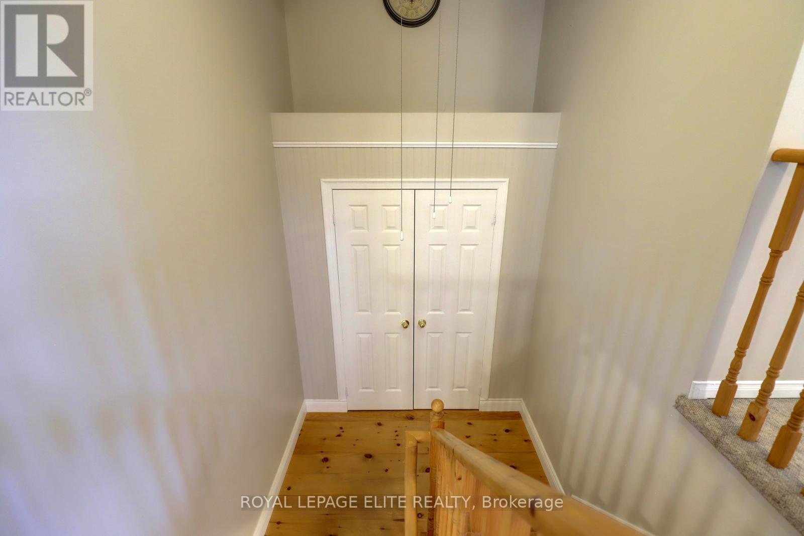 












2342 WOODRIDGE WAY

,
Oakville,




Ontario
L6H6S3

