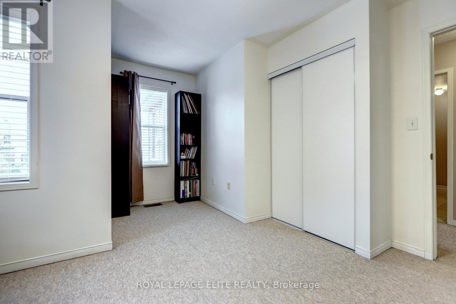 












2342 WOODRIDGE WAY

,
Oakville,




Ontario
L6H6S3

