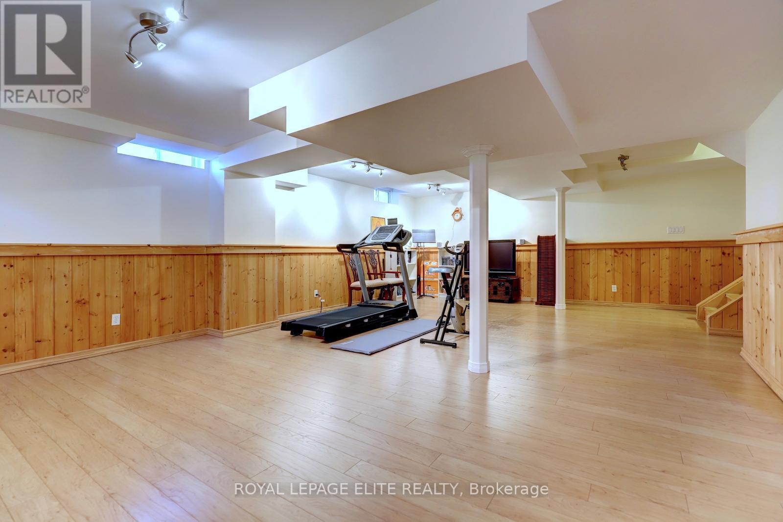 












2342 WOODRIDGE WAY

,
Oakville,




Ontario
L6H6S3

